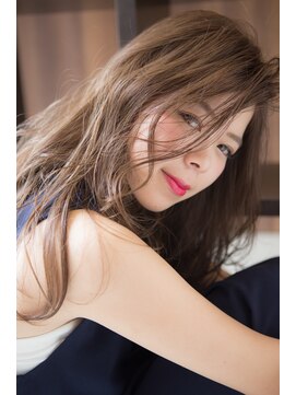 美容室 コッカ(cocca) フェミニンレイヤースタイル@オーシャンアッシュ