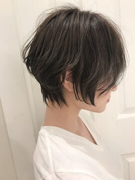 アデプト 綾瀬店(adept) ぐびれショートボブ/ヘルシースタイル【綾瀬/北千住/亀有】