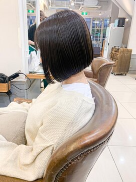 キャンバス バイ ネオリーブ 横浜西口(Canvas by neo.) 大人かわいい小顔まとまりぱっつんボブ　20代30代40代