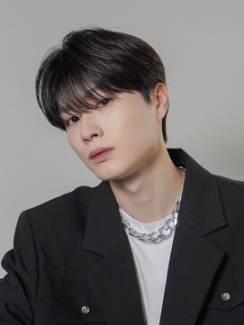 オーシャントーキョーオーバー 渋谷(OCEAN TOKYO OVER) 韓国マッシュセンターパートダウンパーマニュアンスパーマウルフ