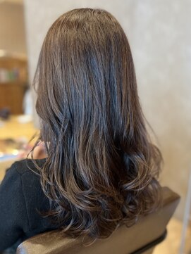 ココンヘアー(KOKON hair) 【シークレットハイライト × スモーキーベージュ】