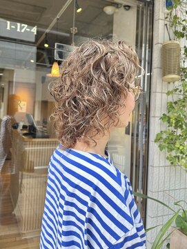 ロジエ(ROSIER) ミディアムパーマ