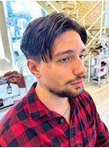 センターパートツイストスパイラルパーマ刈り上げメンズパーマ