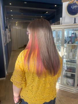 コワファースト 大分(COIFF1RST) ミルクティーベージュカラーにインナーピンクカラー