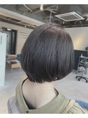 骨格補正　ショートボブ　アッシュグレー40代50代