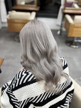 リングバイモアムー(Ring by Moremuu) ブリーチカラー