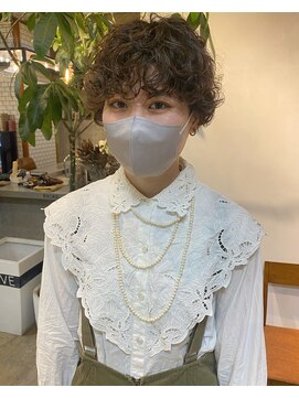 モーブ(MAUVE) 【HANAE】くせ毛風パーマのマッシュショート