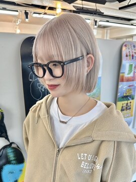 ヒビヲ 天神警固(HIBIO) 顔周りレイヤーカットダブルカラーケアブリーチレイヤーボブ