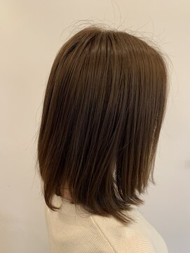 サリュ(Salut) ミディアムグラ