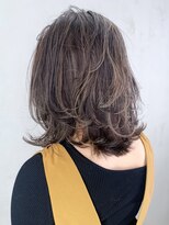 アイティー バイ アルバム 浦和店(IT by ALBUM) ハイライトロブ_オリーブカラーセミウェットウェーブ_ba244601