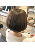 アッシュオリーブ赤み消しカラー20代30代に人気大人レイヤーボブ
