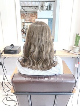 エイトタマプラ たまプラーザ店(EIGHT tamapla) 【EIGHT渡辺】デザインカラー×オリーブベージュ