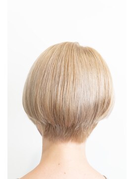 オブヘアーギンザ(Of HAIR GINZA) 大人女子に人気シアーベージュ