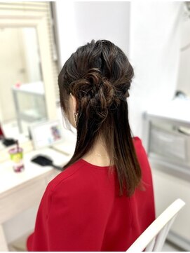 リサ 恵比寿(risa.) 編み込みお団子ハーフアップ