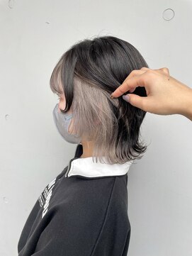 カリーナコークス 原宿 渋谷(Carina COKETH) ミルクティ/ウルフカットインナーカラー/ダブルカラー/レイヤー