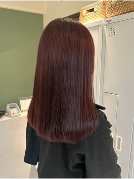 サラジュ 梅田店(SARAJU) saraju サトウ　ワインレッド　ボルドー　ピンクブラウン