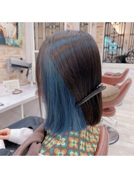 ティンク センター南 (Tink) 切りっぱなしボブ インナーカラー