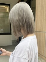 ヘアーメイクオズ(hair make O/S)&nbsp;《kaito》ホワイトシルバー シルバーアッシュ ホワイトベージュ