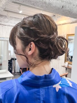 ルピナス(Lupine.) 【Haruna】おくれ毛シニヨン♪