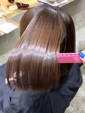 ロンド 表参道店(Lond) 縮毛矯正 髪質改善 ボブ 切りっぱなしボブ 艶ボブ