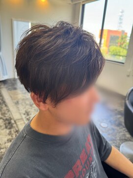 ストレートパーマ専門店 ビタミナポストマン ツーブロック