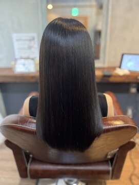 スローネ(THRONE) 縮毛矯正で艶髪／20代30代40代／新宿／髪質改善