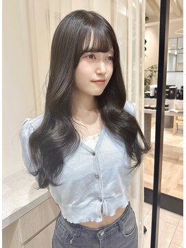 ジ オスカー(THE OSCAR) THEOSCAR齊藤/上品な艶巻き/レイヤーカット/オリーブグレージュ