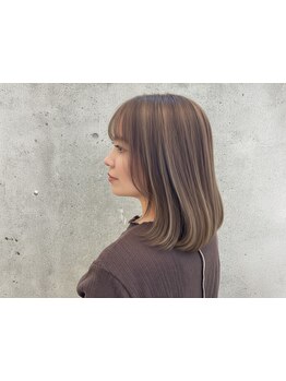 ABiLiTY HAIRで、トレンドカラーと髪質改善を実現。ダメージを抑えながらなりたいスタイルが叶う＊