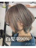 白髪率90％！地肌ケアしながらの頭皮改善大人白髪活かし