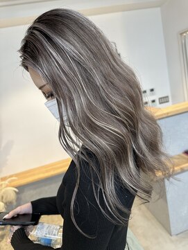 /オリーブグリーン シャドールーツ チョコレートブ黒髪カタログ