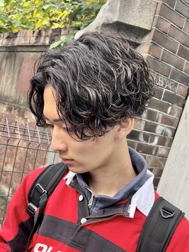 フィフス トウキョウ (fifth TOKYO) 緩めシャドウパーマ波巻きツイストスパイラルパーマメンズヘア