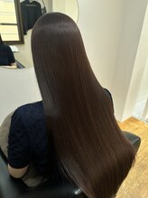 フォームフォローズファンクション 本郷(FORM FOLLOWS FUNCTION)&nbsp;【美髪カラー人気】艶密度ロングヘア