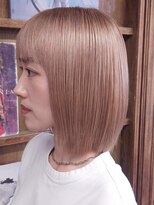 ブロック ジャポン(bloc japon)&nbsp;ペールベージュミルクティーベージュミニボブモード透明感艶々