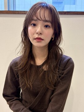 キノ(kino) レイヤーカットハッシュカット顔周り