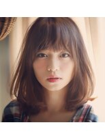 ストレートなナチュラルセミディ
