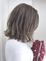 ヘアーデザイン シュシュ(hair design Chou Chou by Yone) 細めハイライト&グレージュ×切りっぱなしボブ20代30代40代