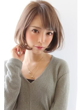 レウナ 外苑前(Reuna) 大人可愛い小顔ボブ　黒髪でも可愛い　グレージュカラー