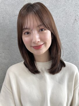ザシー オモテサンドウ(The C) 20代30代40代ナチュラル大人可愛いスタイル