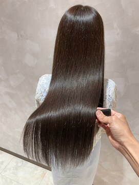 レジナヴィータ 栄(Reginavita) 髪質改善美髪矯正+TR＋カット＠石木　#縮毛矯正#酸性ストレート