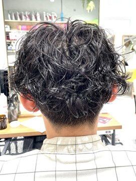 ゼストララ(ZEST Lara) 【YUICHI】躍動感!メンズスパイラルパーマ【吉祥寺】