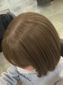 メモリーズ 銀座(Memories) 透明感カラー　ベージュ系カラー　ボブスタイル