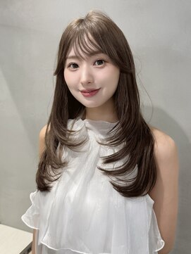 グロー 大宮(GLROW) ミルクティーベージュ　レイヤーカット