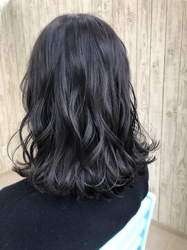 ユーノス(EUNOS.) ふんわりミディアムヘア