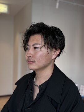 リバイブ(REVIVE) 色気アップ！艶出しセンターパート