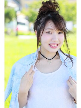 ケンジ 平塚 アネッタ(KENJE annetta) Sweetアレンジ★お団子×金ピン