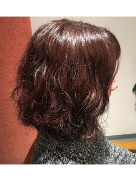 ヘアメイク ビアンエートル(hair make bie etre) 色気と可愛らしさの共存カラー