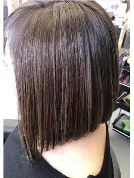 マドゥーズ ヘアショップ(Madoo's hair shop) ファッショングレイカラー