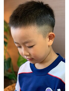 ヘアーサロン プアメリア(Puamelia) おしゃれキッズカットフェードスタイル襟足すっきり刈り上げ