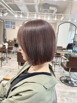 リノカヒリ(Lino kahili)&nbsp;パツっとボブ×ほんのりピンクベージュ