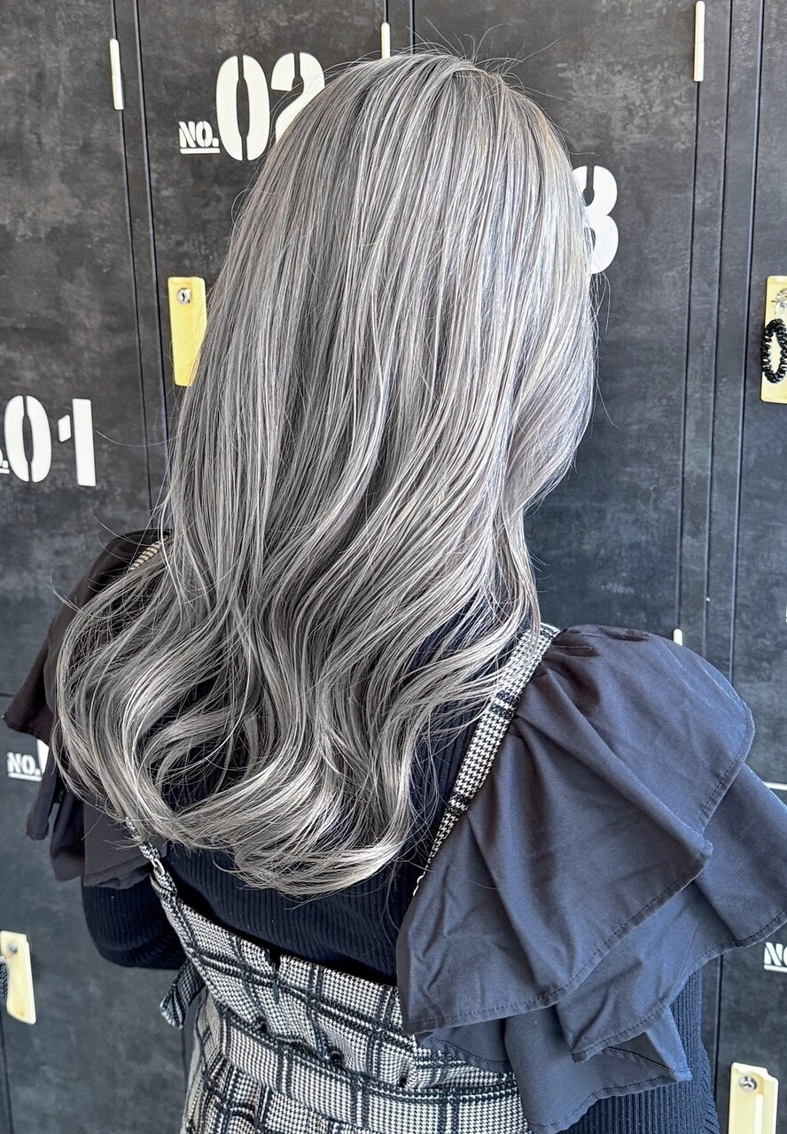 ☆ハイトーン☆アイスシルバー：L197420454｜ノーヴィス(NovicE)のヘア